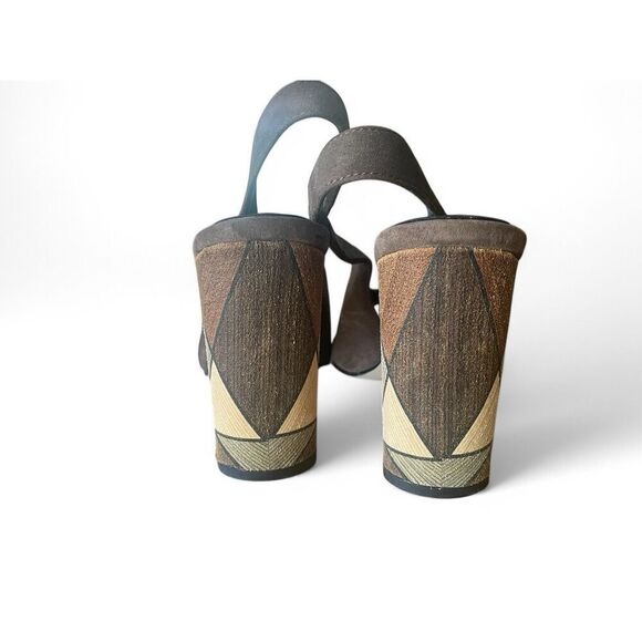 Pelle Moda Women 8.5 Brown Suede Open-Toe with Strap, 4.5 Inch Heels Good Cond. - Picture 2 of 10